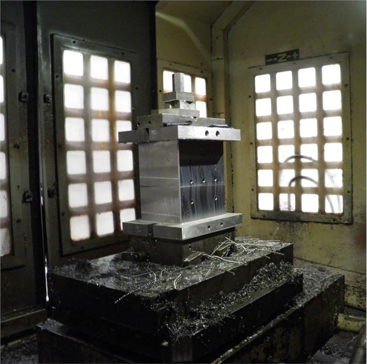 PC090904