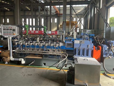 Twin Screw Extruder Machines: Guide For Medium-to-Large Manufacturers